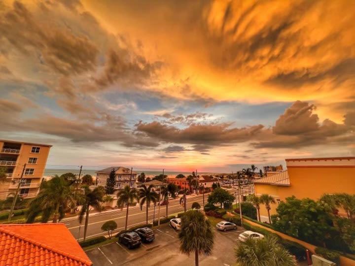 Treasure Island Beach Retreat St. Pete Beach Exteriör bild